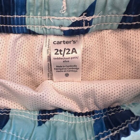 EUC Shark Swimsuit Set - Rashguard Top & Swim Trunks - Size 2/3T - Picture 4 of 4